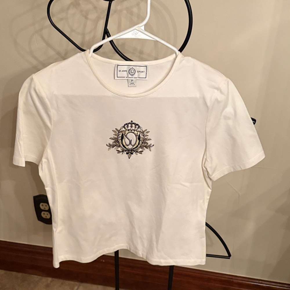 St. John Sport by Marie Gray Cream Short Sleeve Tee with Emblem
